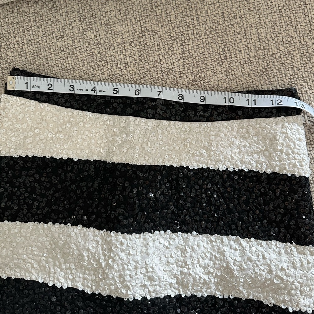 Alice + Olivia Black and White Sequin Pencil Skirt - Picture 4 of 4